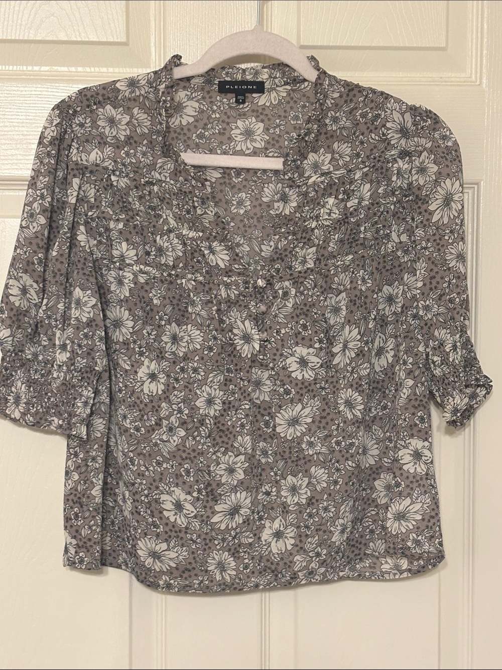 Pleione Gray and White Sheer Floral Ruffle-Neck Blouse